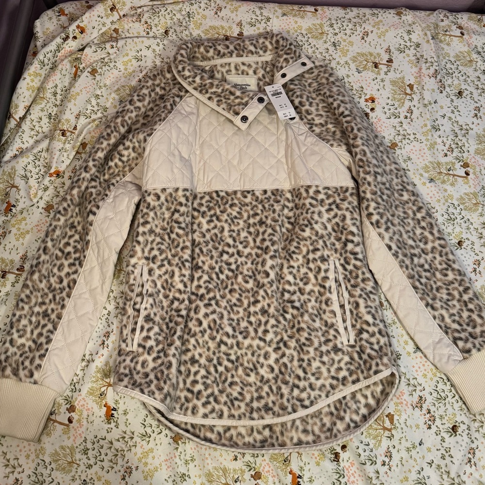 Abercrombie & Fitch Leopard Print Sweatshirt - Cream and Gray